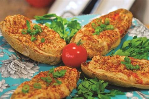 vegan-twice-baked-potatoes-recipe-go image