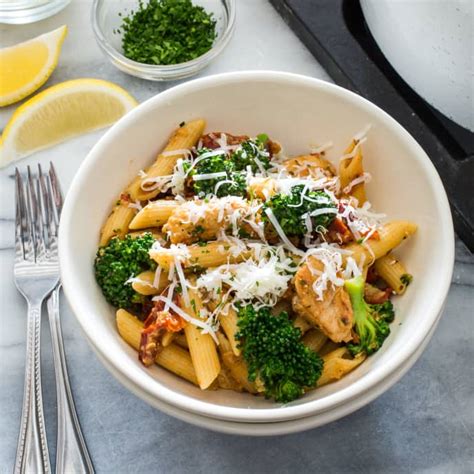 pasta-with-chicken-broccoli-and-sun-dried-tomatoes image