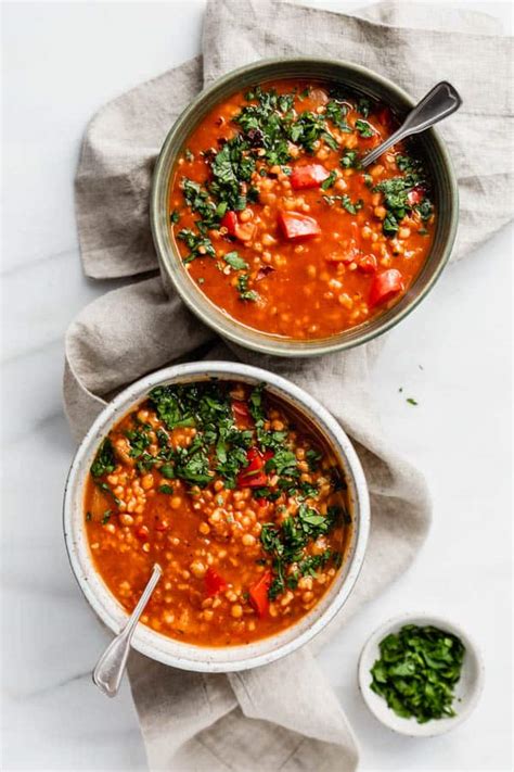 vegan-stuffed-pepper-soup-choosing-chia image