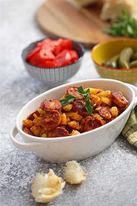 sosis-bandari-recipe-persian-sausage-with-potatoes image