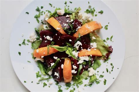beet-and-nectarine-salad-recipes-sur-le-platsur-le-plat image