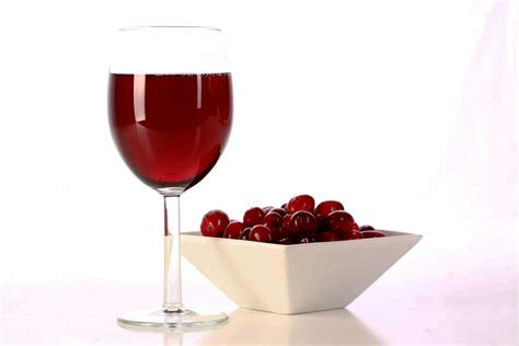 cranberry-wine-recipe-celebration-generation image