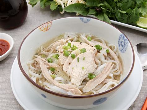 pho-ga-vietnamese-chicken-noodle-soup-instant image
