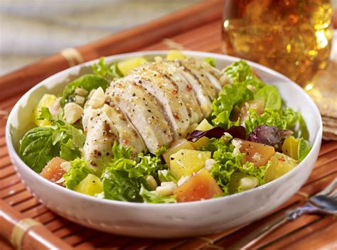 grilled-chicken-and-tropical-fruit-salad-eat-gluten-free image