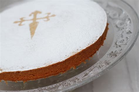 tarta-de-santiago-recipe-spanish-cake-recipes-basco image