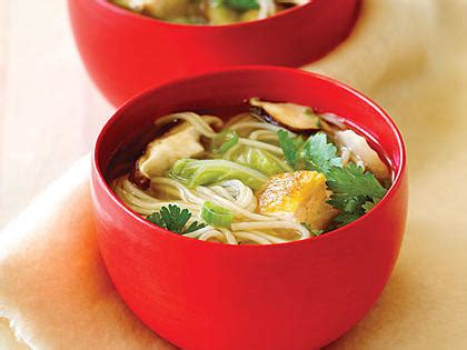 shiitake-mushroom-and-tofu-soup image