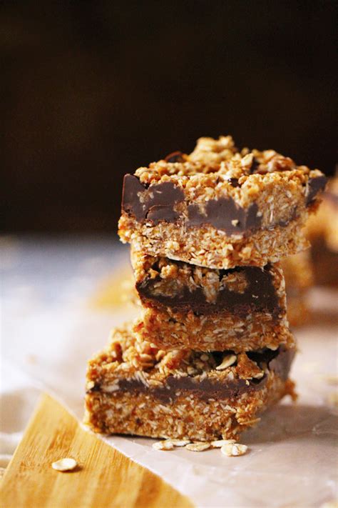 healthy-no-bake-chocolate-peanut-butter-oat-bars image