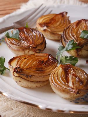 balsamic-roasted-onions-paula-deen image