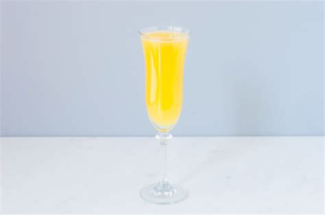 classic-mimosa-cocktail-recipe-with-variations-the image