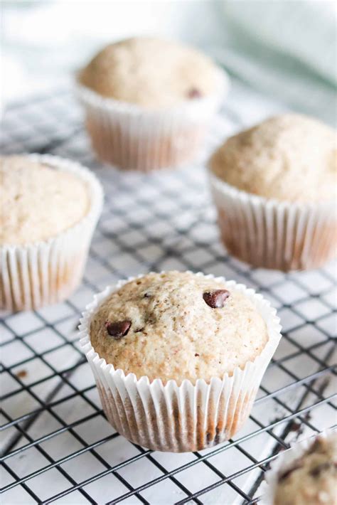 low-fat-chocolate-chip-banana-muffins-nikkis-plate image