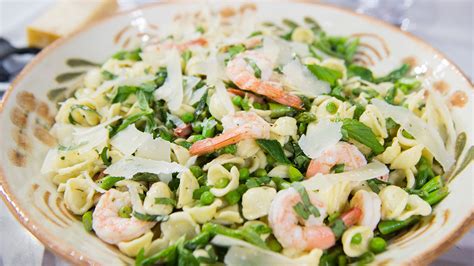 spring-pasta-salad-with-shrimp-todaycom image