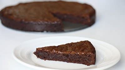 flourless-chocolate-hazelnut-torte-kirbies-cravings image