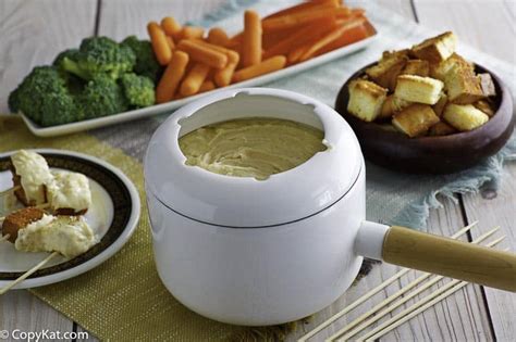 melting-pot-traditional-swiss-fondue-copykat image