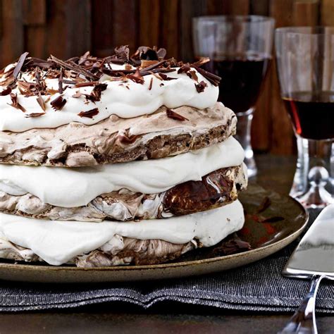 hazelnut-and-chocolate-meringue-cake image
