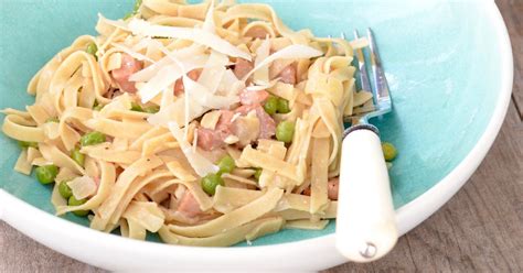 simple-pasta-with-peas-and-ham-100-days-of-real-food image