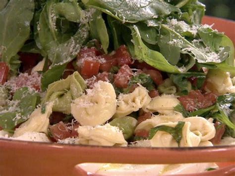 tortellini-salad-with-fresh-herb-and-tomato-vinaigrette image