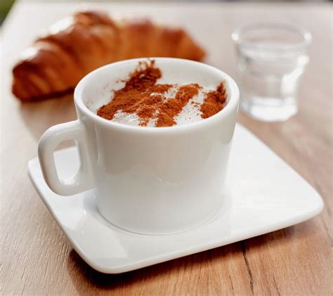 coffee-recipe-espressino-a-simple-espresso-based-drink image