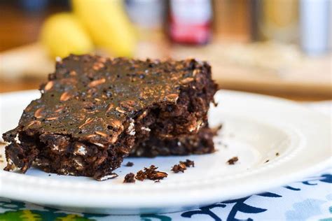 cocoa-banana-oat-bars-the-foodie-and-the-fix image