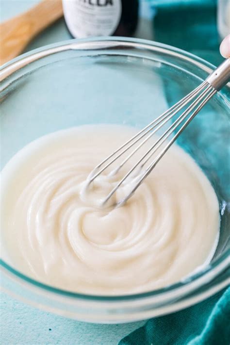 vanilla-glaze-recipe-sugar-spun-run image