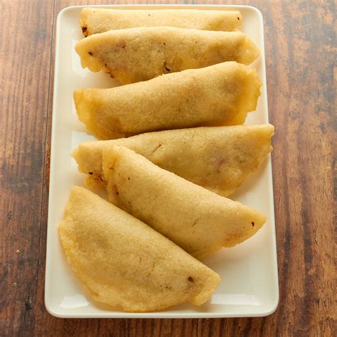 traditional-colombian-empanadas-the-delicious-and-easy image