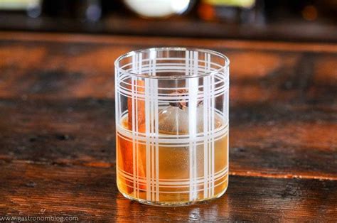spiced-old-fashioned-whiskey-cocktail-gastronom image