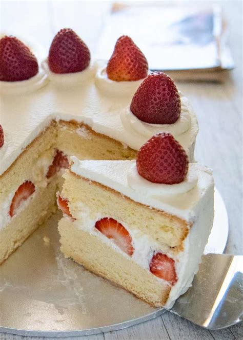 japanese-strawberry-sponge-cake-strawberry-shortcake image