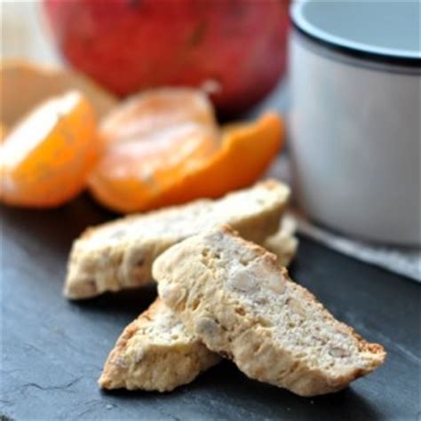 traditional-almond-biscotti-three-many-cooks image