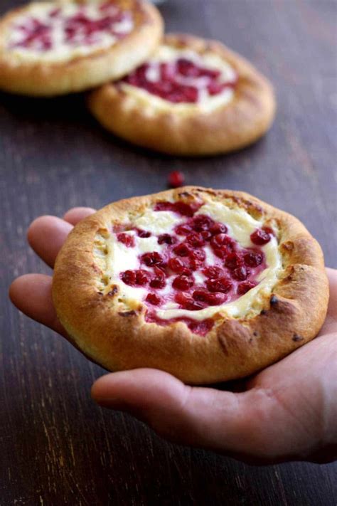 vatrushka-sweet-russian-farmers-cheese-buns-with-berries image