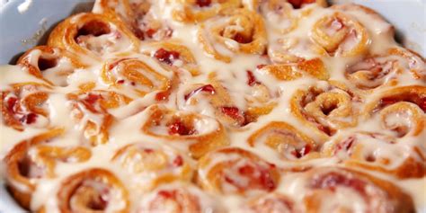best-strawberry-sweet-rolls-recipe-how-to image