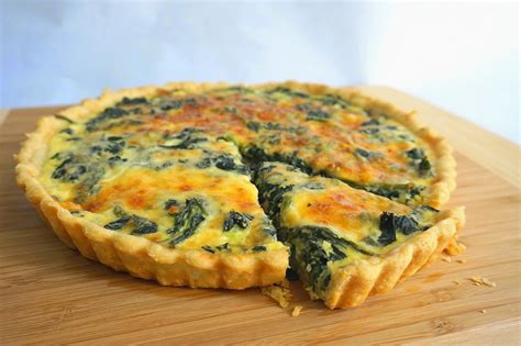 spinach-bacon-and-mushroom-quiche-sherbakes image