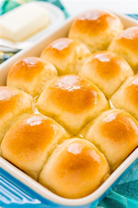 how-to-make-yeast-rolls-from-scratch image