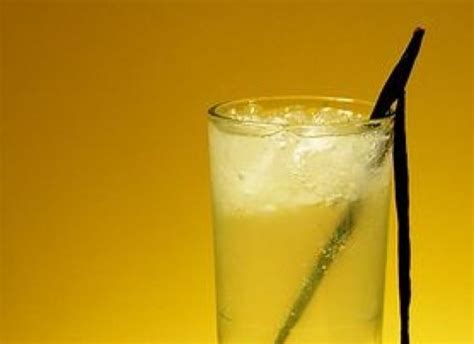 a-limoncello-cocktail-the-leland-palmer-organic image