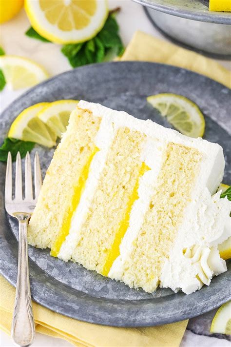lemon-mascarpone-layer-cake-must-try-lemon-cake image