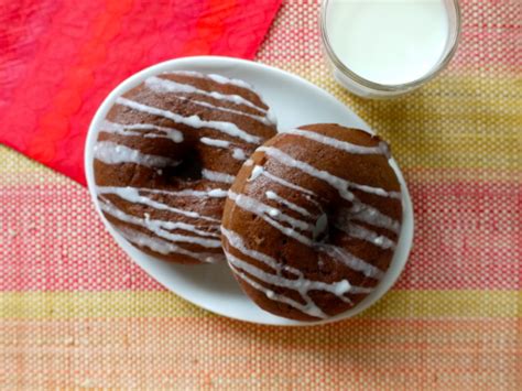 baked-chocolate-cinnamon-doughnuts-weelicious image