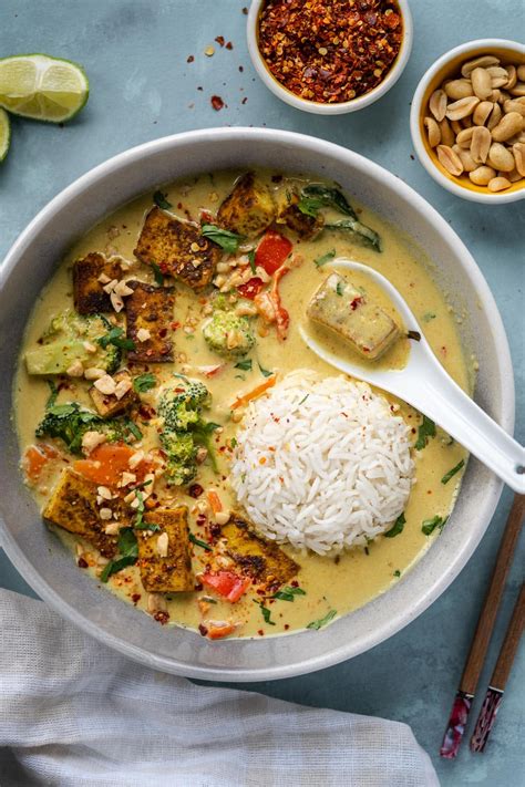 vegan-thai-peanut-curry-six-hungry-feet-asian-inspired image