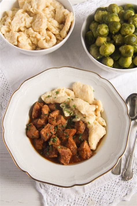 prklt-recipe-hungarian-pork-stew-where-is-my-spoon image