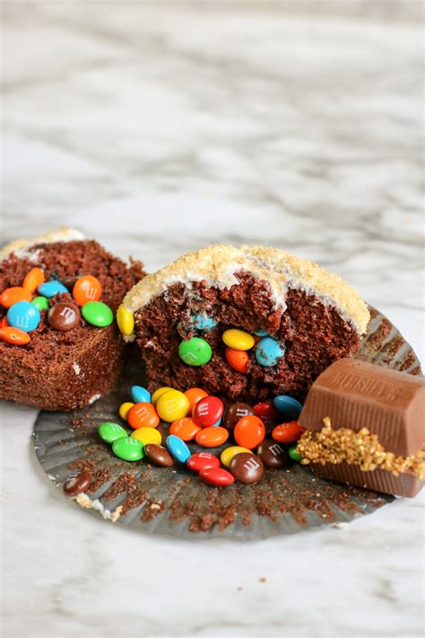 buried-treasure-cupcakes-recipe-mom-for-all-seasons image