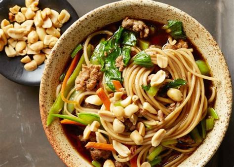 favorite-asian-style-noodle-bowls-to-warm-you-up image