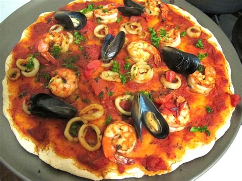 healthy-seafood-pizza-aka-pizza-frutti-di-mare-a image
