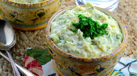 tahini-mashed-potatoes-and-other-vegan-sides-for-your image