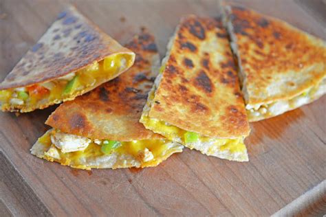 how-to-make-chicken-quesadillas-savory-experiments image