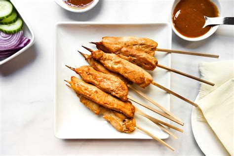 low-fat-chicken-satay-with-peanut-sauce image