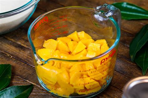 mango-jam-recipe-delicious-4-ingredient image