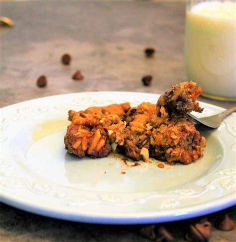 easy-chocolate-chip-turtle-cookie-bars-soft-and-chewy-cookie image