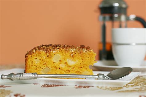 butternut-squashapple-cake-with-ginger-food-style image