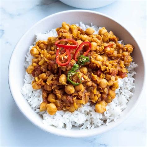 chickpea-and-lentil-curry-hint-of-healthy image