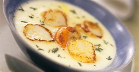 jerusalem-artichoke-soup-with-scallops-recipe-eat image