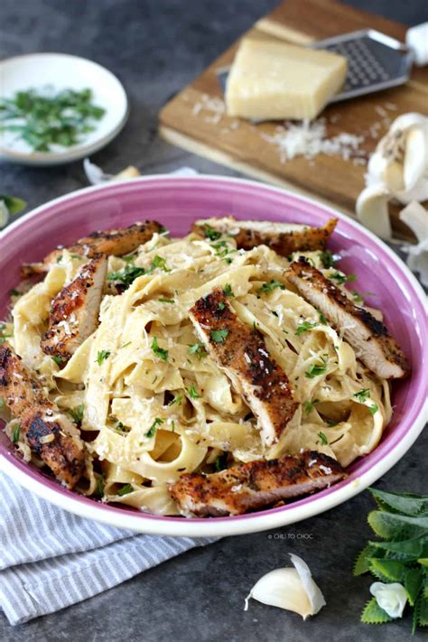 fettuccine-alfredo-with-grilled-chicken-chili-to-choc image