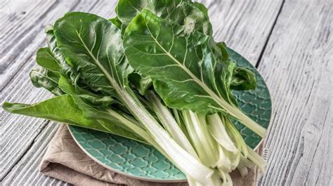 swiss-chard-nutrition-health-benefits-and-how-to image