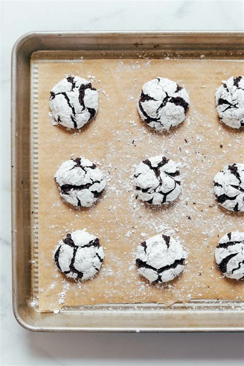 gluten-free-chocolate-crinkle-cookies-vegan image